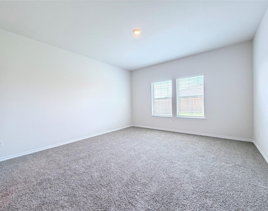 621 Dunhill Road - Photo Thumbnail 14