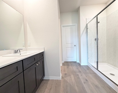 621 Dunhill Road - Photo Thumbnail 17
