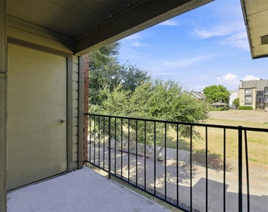5909 Lake Hubbard Parkway - Photo Thumbnail 19