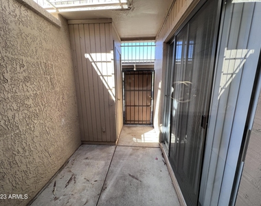 95 N Cooper Road - Photo Thumbnail 13