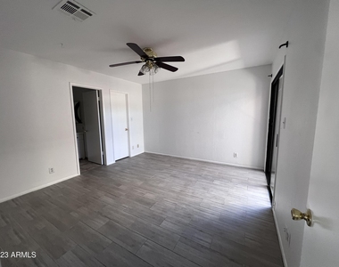 95 N Cooper Road - Photo Thumbnail 11