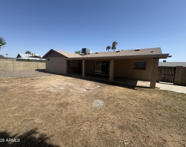 5808 W Mary Jane Lane - Photo Thumbnail 10