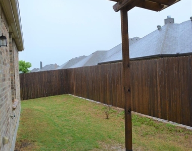 429 Mariscal Place - Photo Thumbnail 12