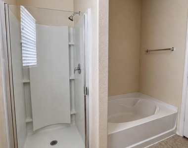 429 Mariscal Place - Photo Thumbnail 8