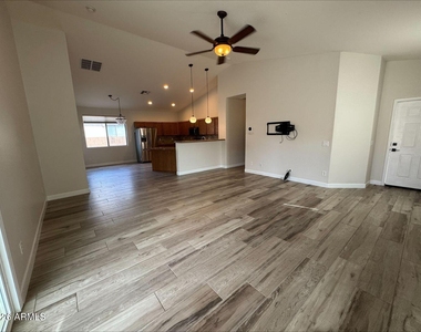 17044 W Bristol Lane - Photo Thumbnail 39