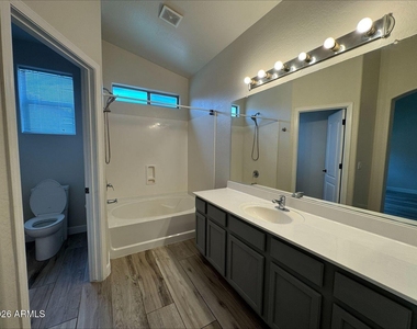 17044 W Bristol Lane - Photo Thumbnail 33