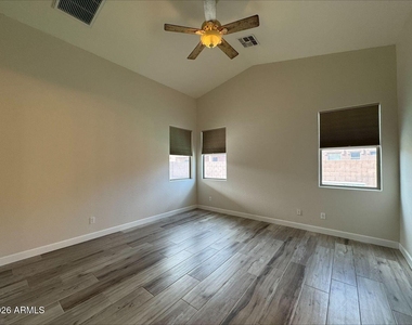 17044 W Bristol Lane - Photo Thumbnail 37