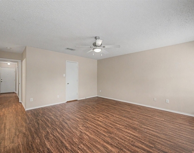 5225 Newcastle Lane - Photo Thumbnail 21