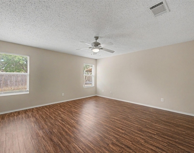 5225 Newcastle Lane - Photo Thumbnail 23
