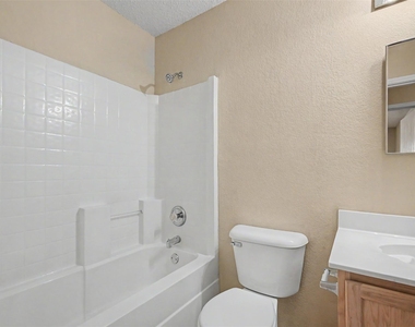 5225 Newcastle Lane - Photo Thumbnail 19