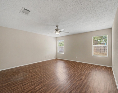 5225 Newcastle Lane - Photo Thumbnail 18