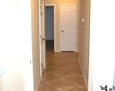 2333 W Mila Way - Photo Thumbnail 12
