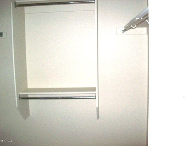 2333 W Mila Way - Photo Thumbnail 21