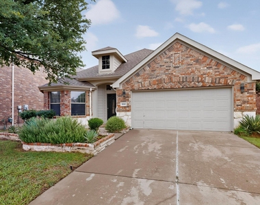 905 Lake Grove Drive - Photo Thumbnail 1