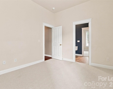 14035 Bankside Drive - Photo Thumbnail 17