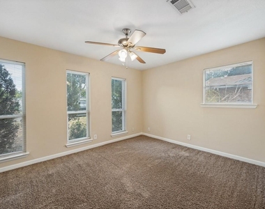 4221 Ashmore Drive - Photo Thumbnail 5