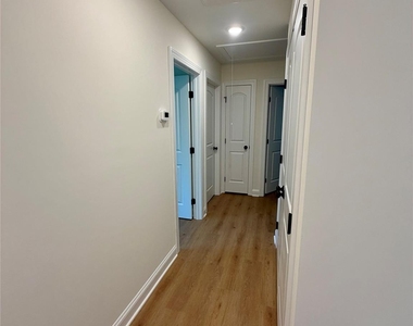1211 Brecken Court - Photo Thumbnail 16