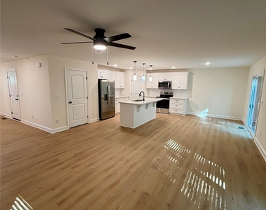 1211 Brecken Court - Photo Thumbnail 4