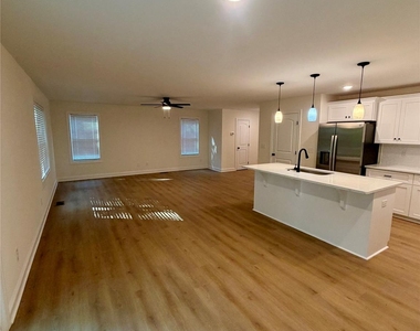 1211 Brecken Court - Photo Thumbnail 3