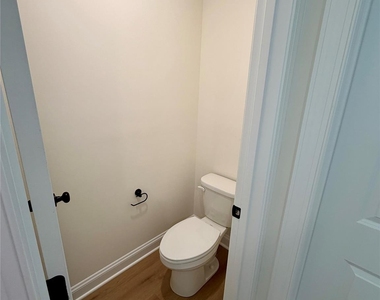 1211 Brecken Court - Photo Thumbnail 14