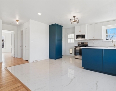 602 W Pecan Street - Photo Thumbnail 8