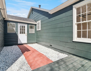 602 W Pecan Street - Photo Thumbnail 31