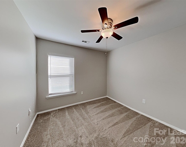 4409 Kiddle Lane - Photo Thumbnail 12