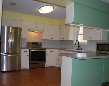 2604 W Johnson Street - Photo Thumbnail 30