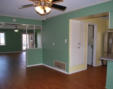 2604 W Johnson Street - Photo Thumbnail 37