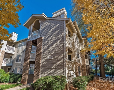 5001 Sharon Road - Photo Thumbnail 1