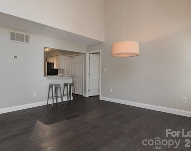 5001 Sharon Road - Photo Thumbnail 10