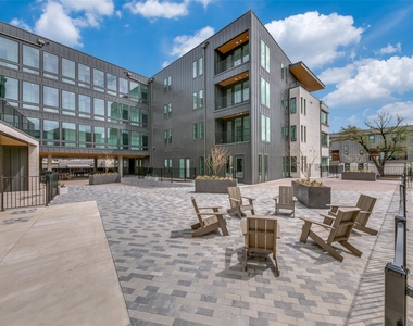 5215 Capitol Avenue - Photo Thumbnail 2