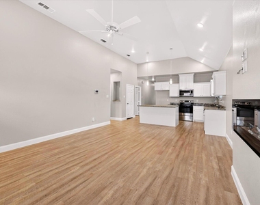 4607 Spencer Street - Photo Thumbnail 2