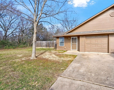1025 Rice Street - Photo Thumbnail 2