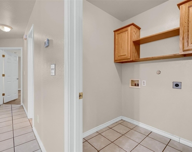1025 Rice Street - Photo Thumbnail 15