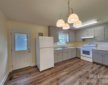 705 China Grove Highway - Photo Thumbnail 5
