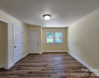 705 China Grove Highway - Photo Thumbnail 3