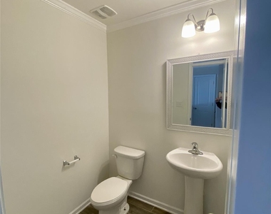 1239 Farm Branch Drive Sw - Photo Thumbnail 4