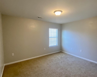 1239 Farm Branch Drive Sw - Photo Thumbnail 17