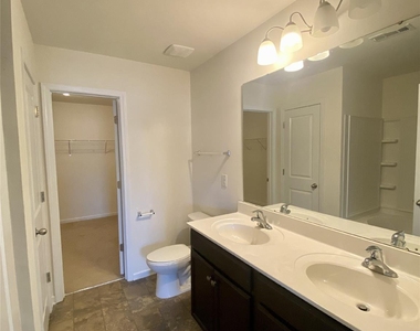 1239 Farm Branch Drive Sw - Photo Thumbnail 10