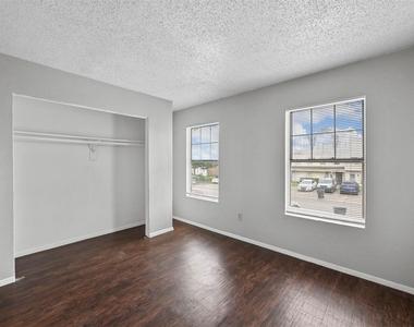 2198 Aspen Drive - Photo Thumbnail 7