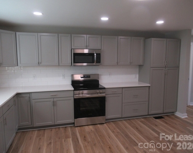2378 Reepsville Road - Photo Thumbnail 12