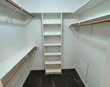 1509 Saddle Lakes Drive - Photo Thumbnail 11