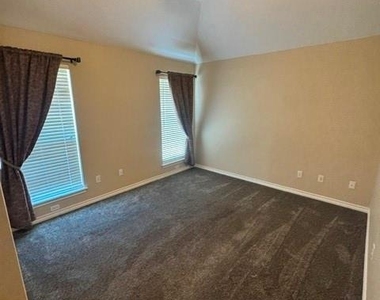 1509 Saddle Lakes Drive - Photo Thumbnail 14