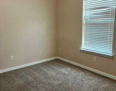 7901 Marydean Avenue - Photo Thumbnail 8