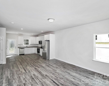 1616 Weldon Street - Photo Thumbnail 2