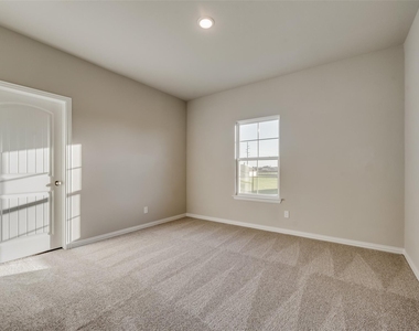 107 Yampa Court - Photo Thumbnail 6