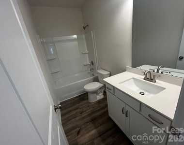 1120 Langston Lane - Photo Thumbnail 8