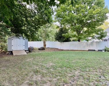6105 Old Corral Street - Photo Thumbnail 20