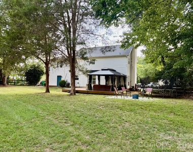 6105 Old Corral Street - Photo Thumbnail 19